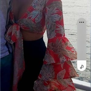 Boutique red floral tie crop top